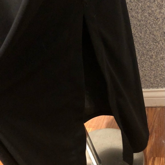 Van Heusen Solid Black Maxi – Flowy, Button V-Neck, Effortless Chic D321 - Picture 7 of 8